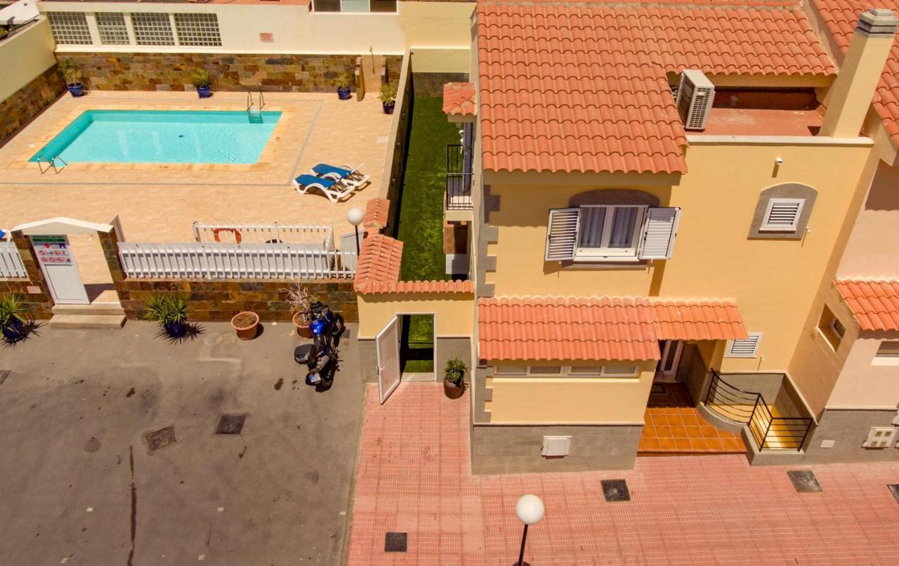 Isa Sonnenland * Maspalomas (Gran Canaria)